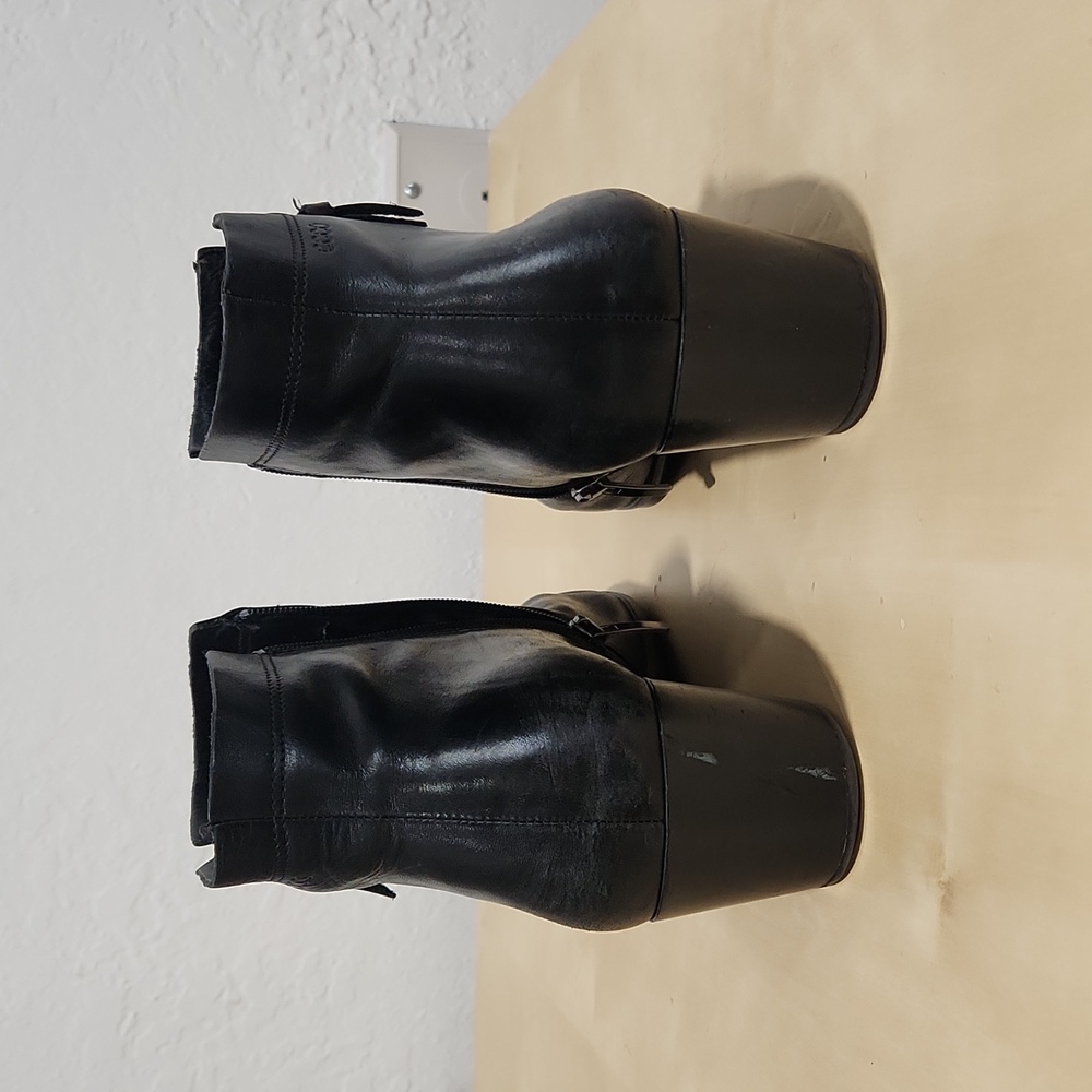 Ecco Ankle Boots View 3
